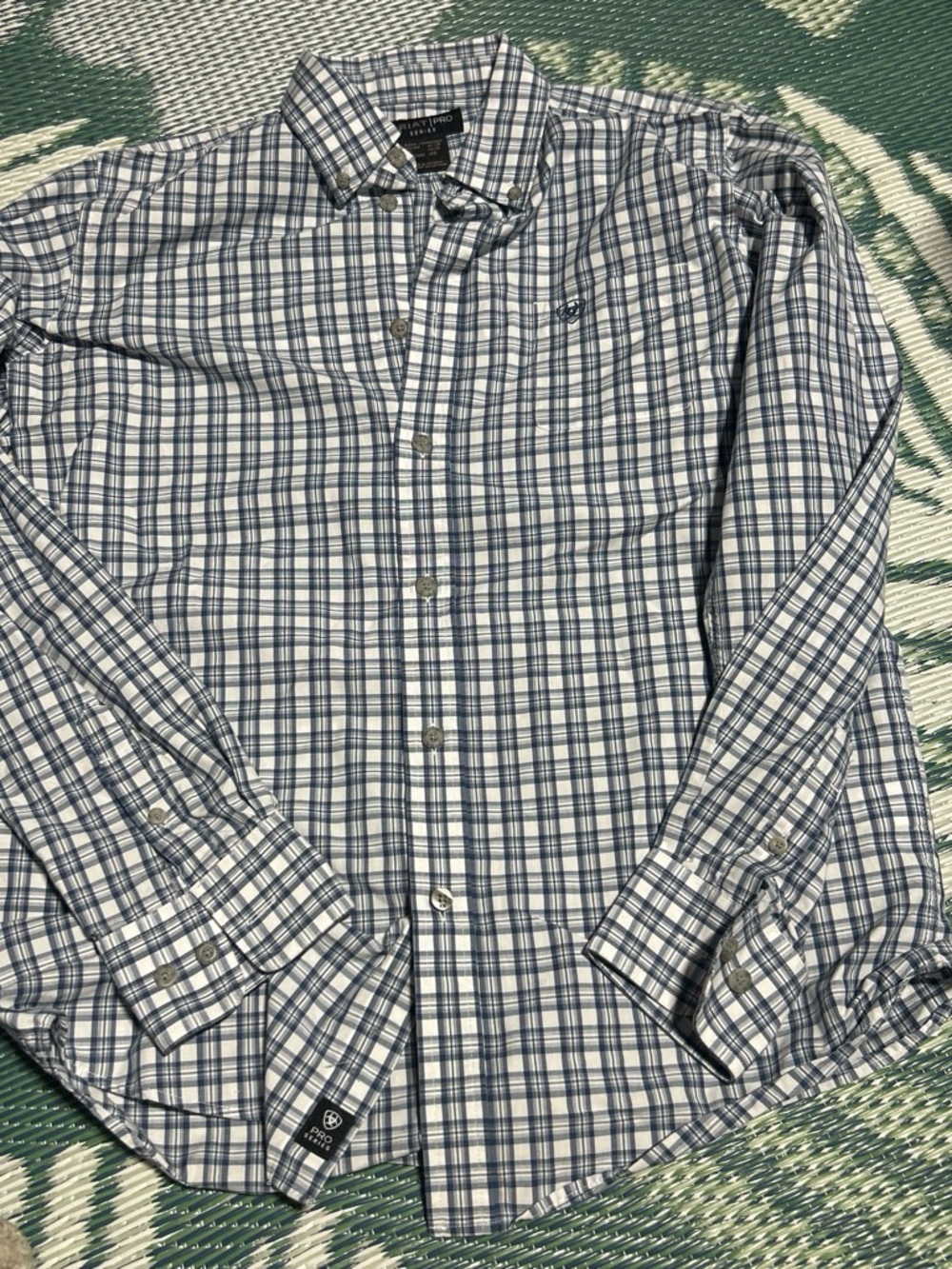 Ariat Pro Series Boys Xl White and Blue Plaid Button-Up Dress Shirt